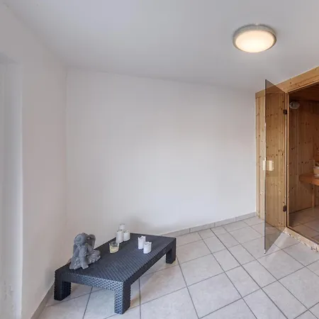Seehus - Wassergrundstueck, Sauna Und Bootsliegeplatz Holiday home Malchow (Mecklenburg-Vorpommern)