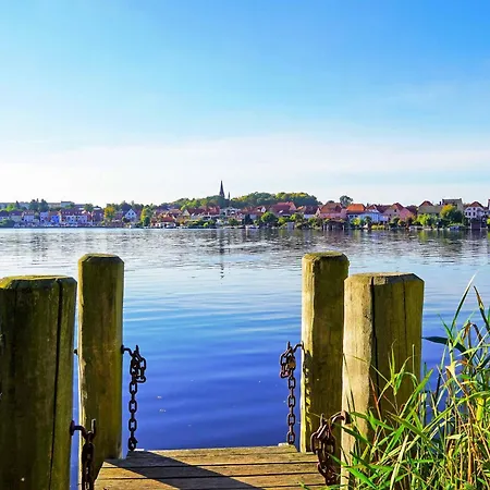 Holiday home Seehus - Wassergrundstueck, Sauna Und Bootsliegeplatz *