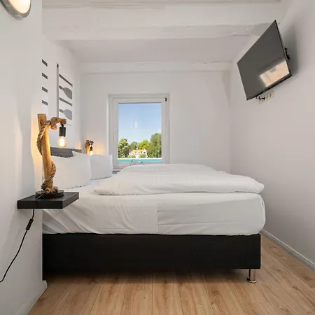 펜션 Seehus - Modernes Mit Sauna, Seezugang Und Bootsanlegeplatz *